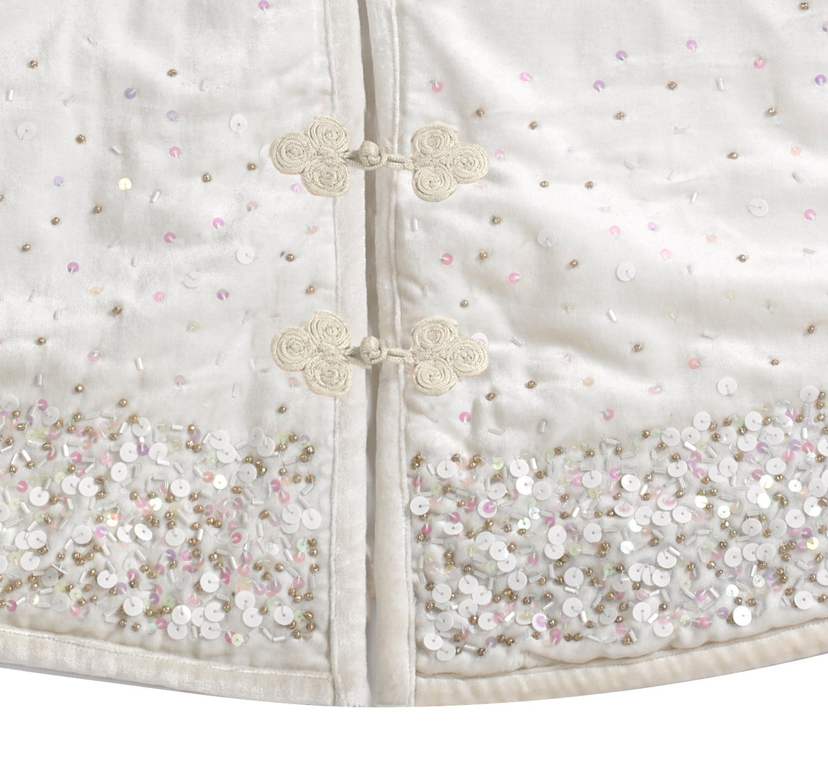Handmade Christmas Tree Skirt in VelvetWhite with Sequins 60